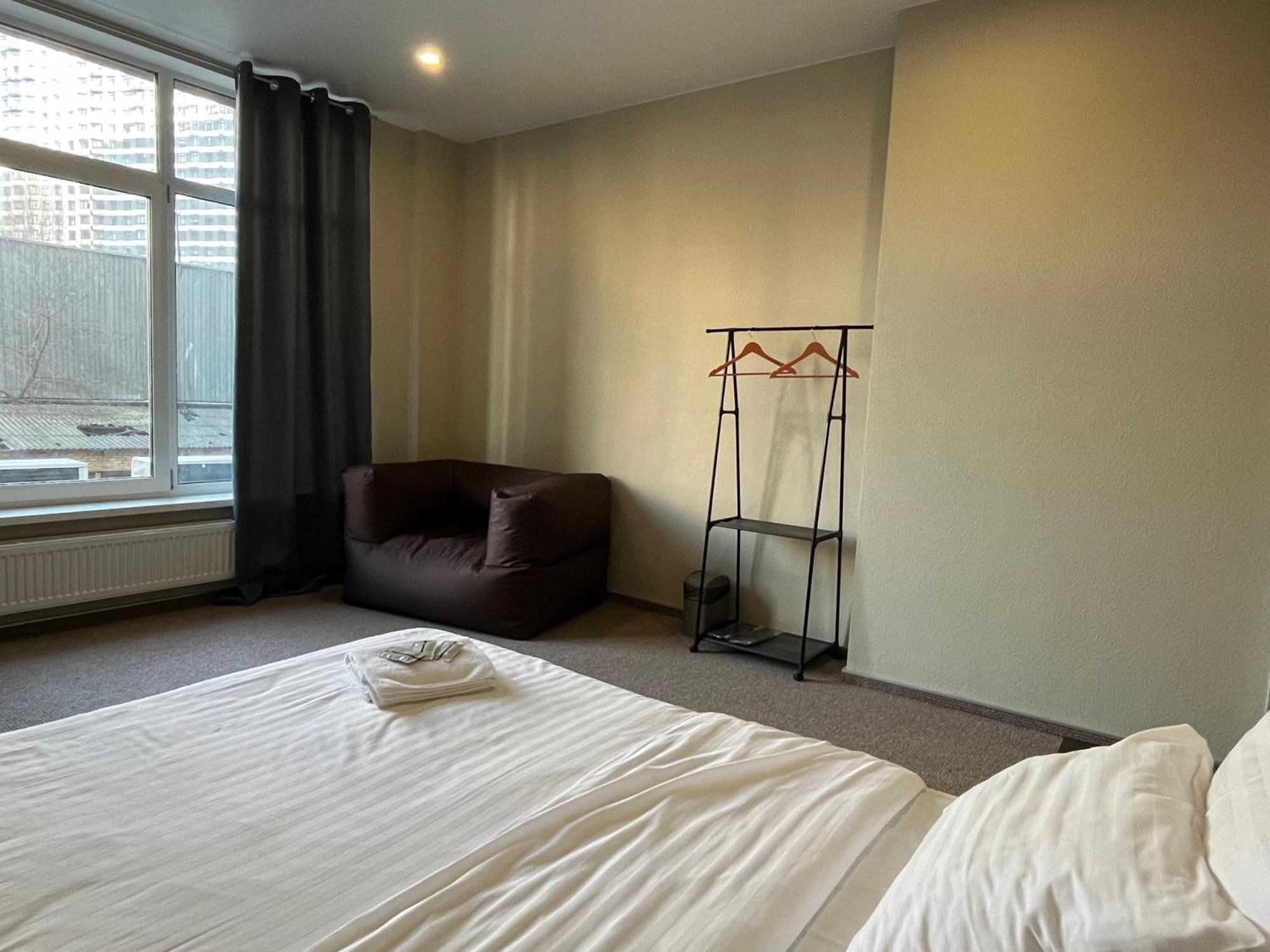 4Room Hostel Київ Екстер'єр фото